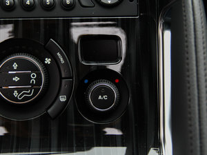 2013款1.6T 自动潮流版 中控区