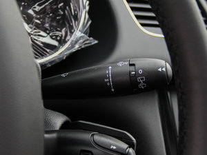 2013款1.6T 自动潮流版 中控区