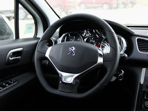 2013款1.6T 自动潮流版 中控区