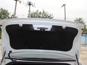 2013款2.0L 自动舒适版 空间座椅