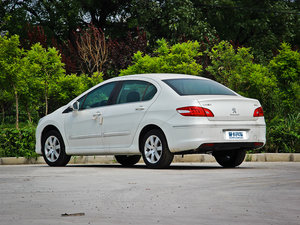 2013款2.0L 手动豪华版 左后45度