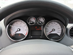 2013款1.6L 自动舒适版 仪表