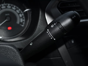 2014款1.6L 手动舒适版CNG 中控区