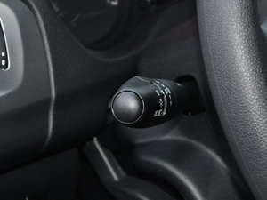 2014款1.6L 手动舒适版CNG 中控区