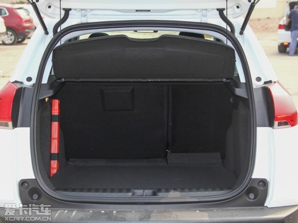 東風標致2014款標致2008