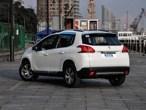 2014款1.6L 自动领航版 左后45度