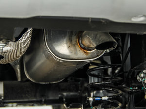 2014款1.6L 手动潮流版 排气管