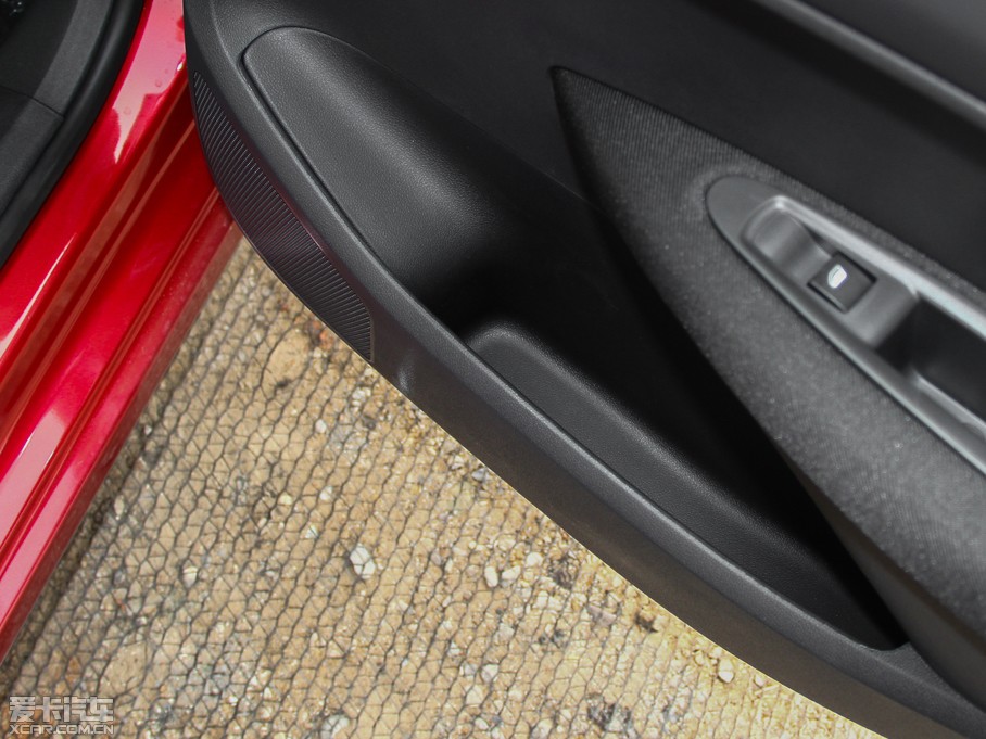 2014(bio)308 (l) 1.6LԄ(dng)(yu)