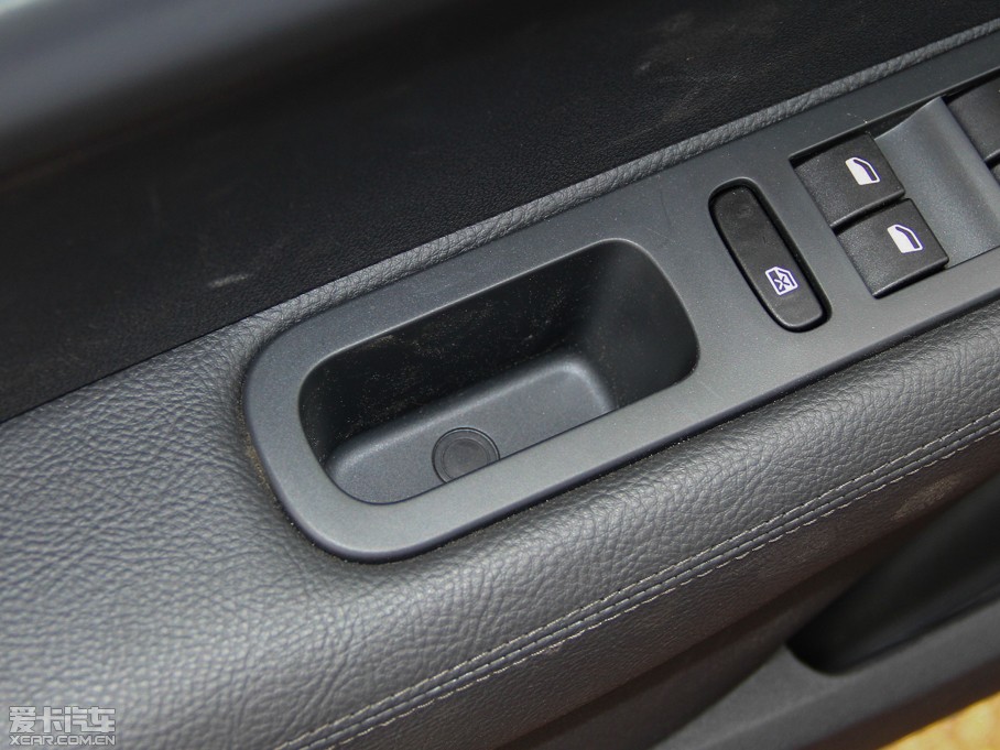 2014(bio)308 (l) 1.6LԄ(dng)L(fng)