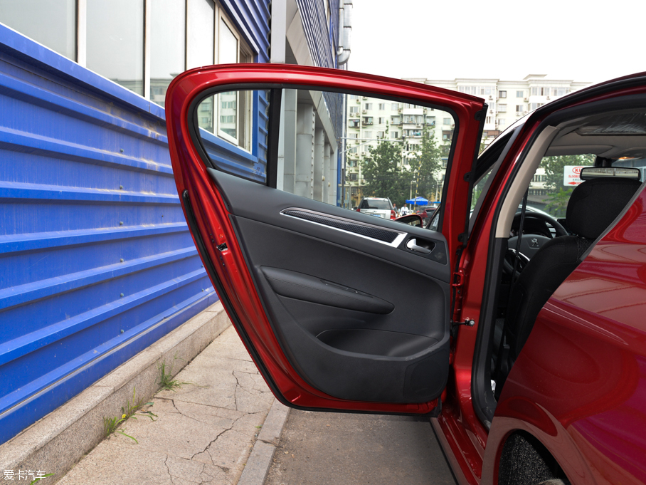 2014(bio)308 (l) 1.6LԄ(dng)(yu)