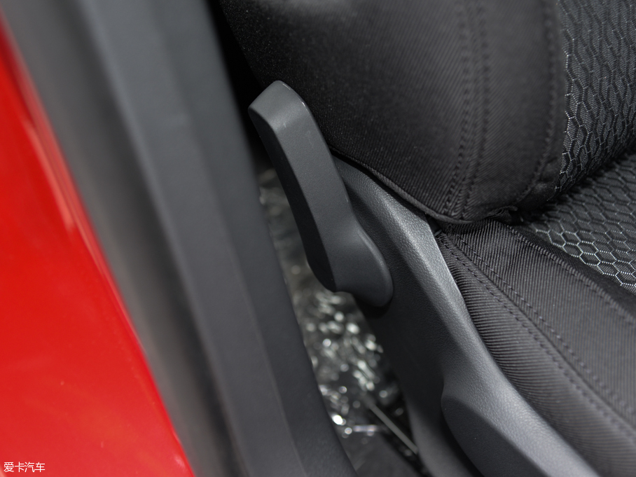 2014���(bi��o)��308 ��(l��)���� 1.6L�Ԅ�(d��ng)��(y��u)����