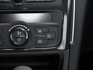 2014(l) 1.6LԄ(dng)(yu) п؅^(q)