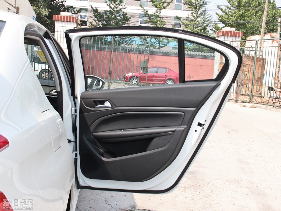 2014�����408 1.8L �ք��I�Ȱ�