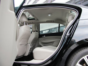 2014款1.6T 自动至尊版 后排空间