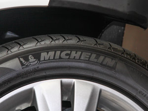 2014款1.6T 罗兰加洛斯版 轮胎品牌