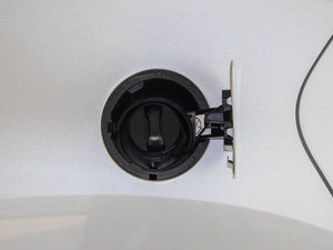 2014款1.6T 罗兰加洛斯版 油箱盖