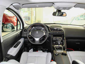 2014款1.6T 罗兰加洛斯版 空间座椅
