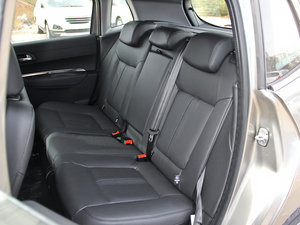 2014款1.6T 逐乐版 后排座椅