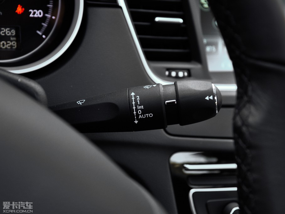 2015�����508 1.6T �Ԅ������