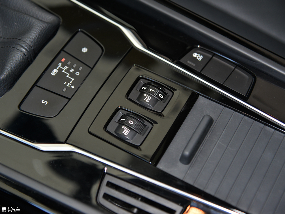 2015�����508 1.8T �Ԅ������