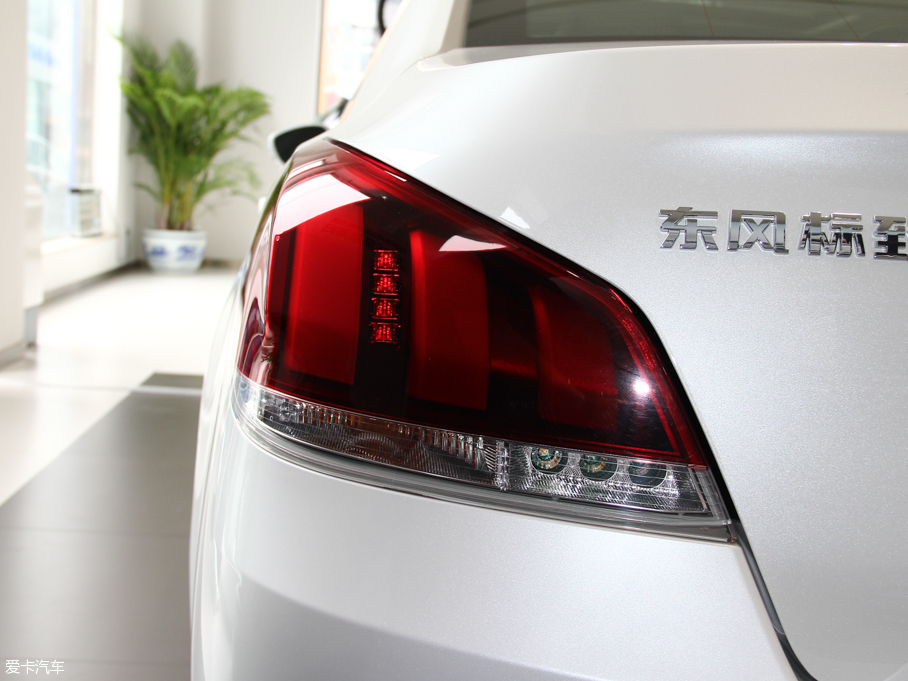 2015���(bi��o)��508 2.0L �Ԅ�(d��ng)���ݰ�