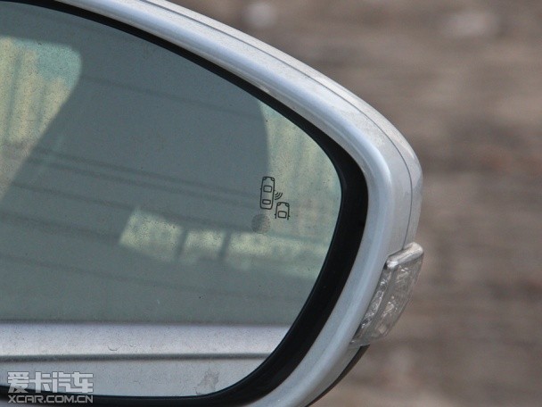 東風標致2015款標致508