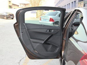 20151.8T Ԅ(dng)Ş ܇(ch)T(mn)