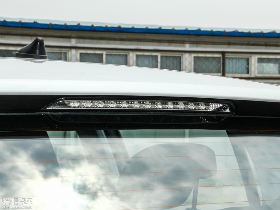 2015�����308S 1.2T �Ԅ����Y��