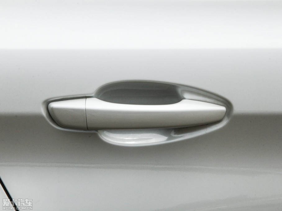 2015�����308S 1.2T �Ԅ����Y��