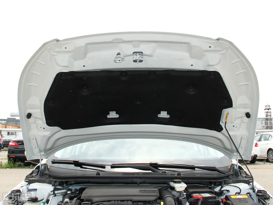 2015�����308S 1.2T �Ԅ����Y��