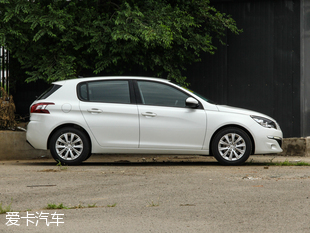 東風(fēng)標(biāo)致2015款標(biāo)致308S