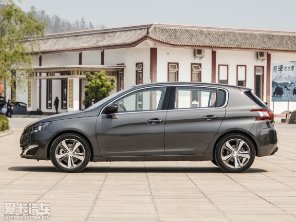 東風標致2015款標致308S