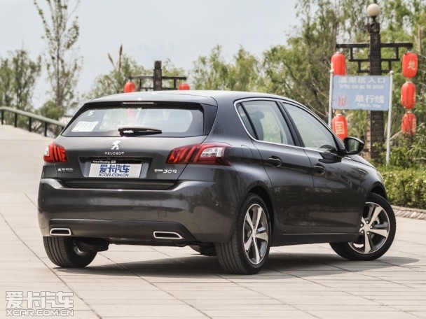 東風標致2015款標致308S