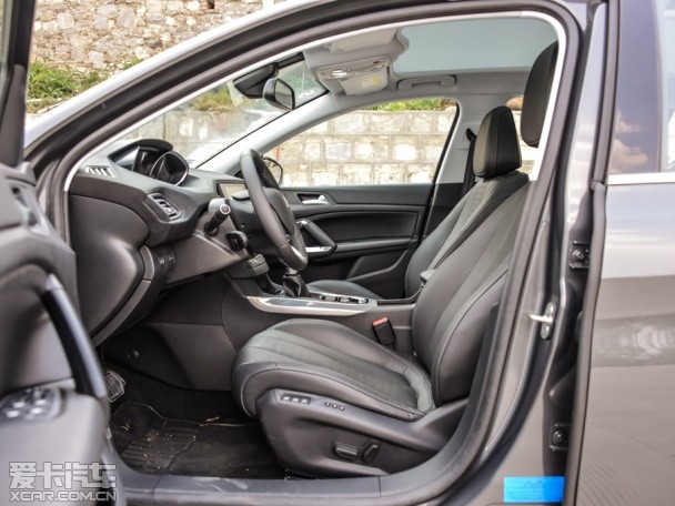 東風標致2015款標致308S