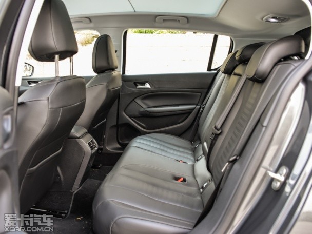 東風標致2015款標致308S