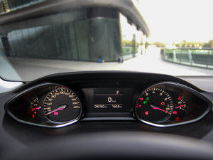 2015款1.6T 自动睿驰版 仪表