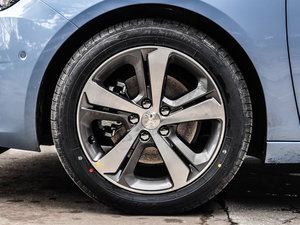 2015款1.6T 自动睿驰版 细节外观