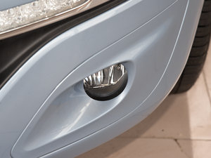 2015款1.6T 自动劲驰版 前雾灯
