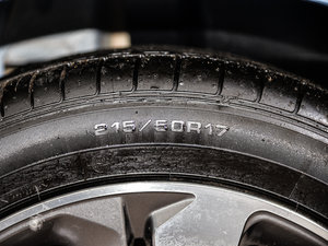 2015款1.6T 自动劲驰版 轮胎尺寸