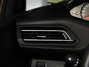 2015款1.2T 自动劲驰版 空间座椅