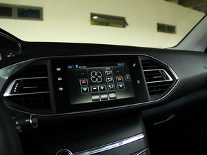 2015款1.2T 自动劲驰版 中控区