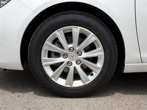 2015款1.2T 自动尚驰版 轮圈