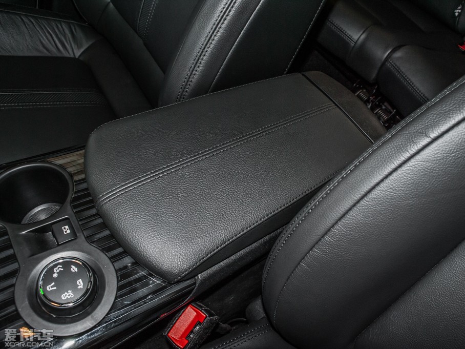 2015���(bi��o)��3008 1.6T �Ԅ�(d��ng)������