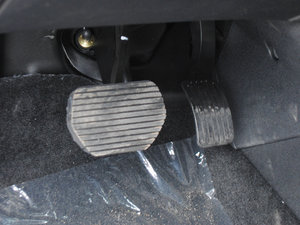 2015款1.6T 自动经典版 中控区