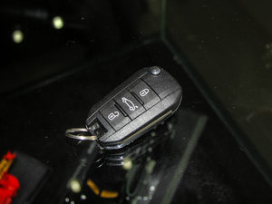 2015款1.6T 罗兰加洛斯限量版 车钥匙