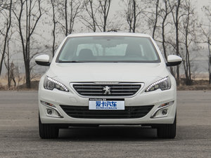 2015款1.2T 自动豪华版 正前