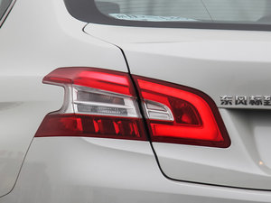 2015款1.2T 自动豪华版 细节外观