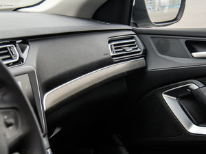 2015款1.2T 自动豪华版 空间座椅