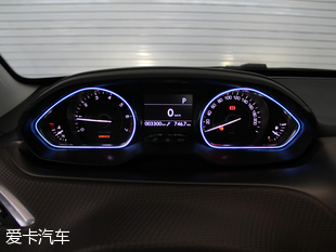 東風標致2015款標致2008