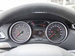 2016款1.6T 自动豪华版 仪表